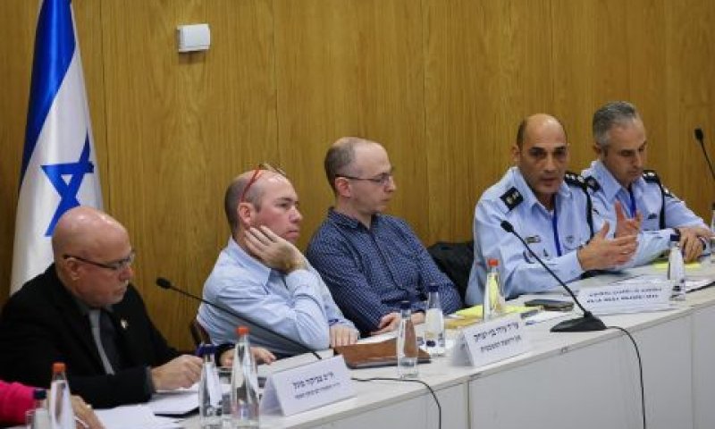 נציגי המשטרה בדיון [צילום: נועם מושקוביץ/דוברות הכנסת]