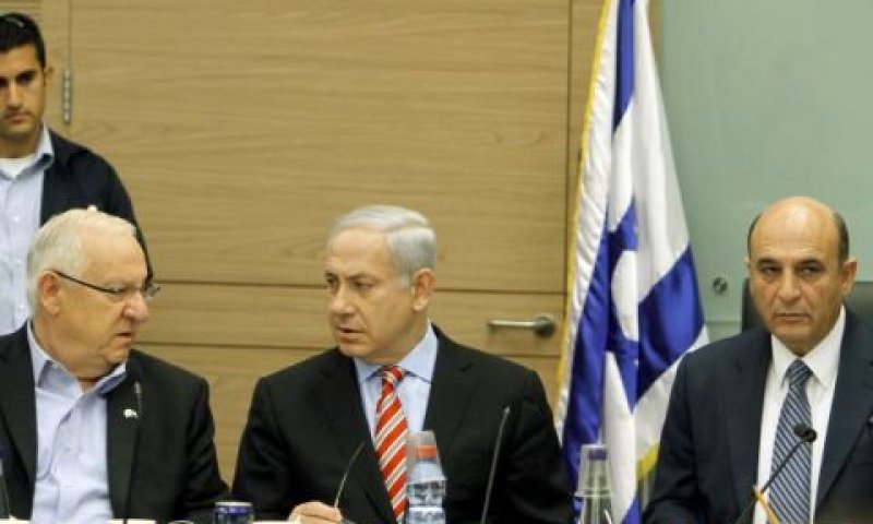 שאול מופז, בנימין נתניהו וראובן ריבלין [צילום: פלאש 90]
