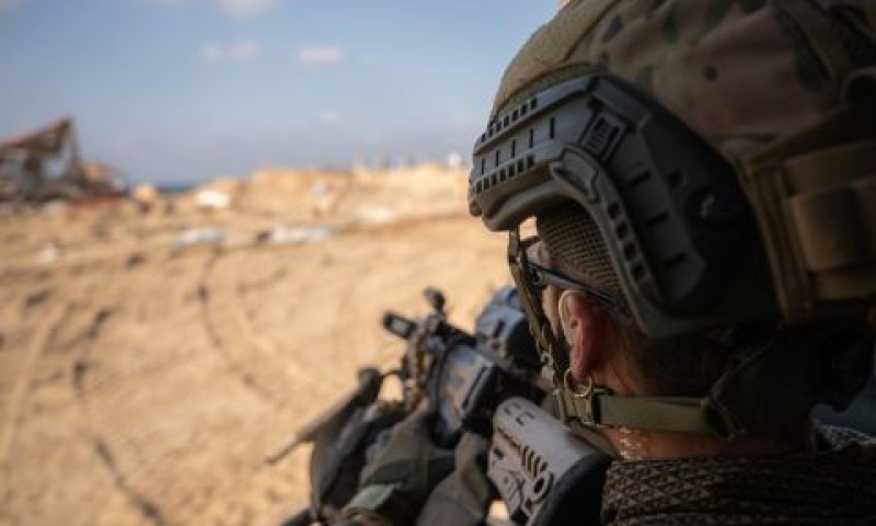 לוחם ברצועת עזה [צילום: דובר צה''ל]