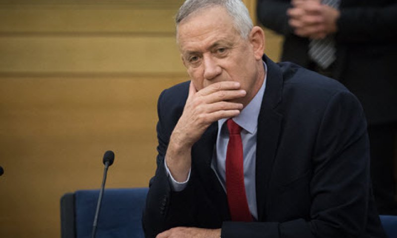 גנץ. נשאר בישראל [צילום: הדס פרוש/פלאש 90]
