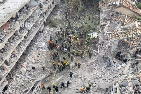 זירת הפגיעה בתל אביב [צילום: לפי סעיף 27א' לחוק זכויות יוצרים]