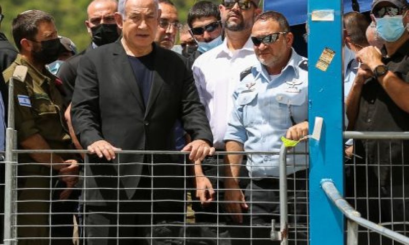לאחר האסון: נתניהו, אוחנה ושבתאי במירון [צילום: דוד כהן, פלאש 90]