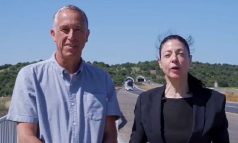 מרב מיכאלי ודן שנבך בסיור בכביש 6