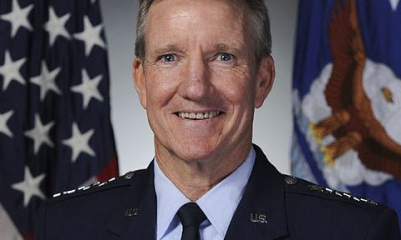גנרל הרברט קארלייל [צילום: United States Air Force]