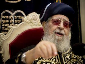 לשון משתלחת. הרב עובדיה יוסף [צילום: פלאש 90]