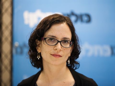 עזריה. כספי ארנונה - ללוביסטים [צילום: פלאש 90]