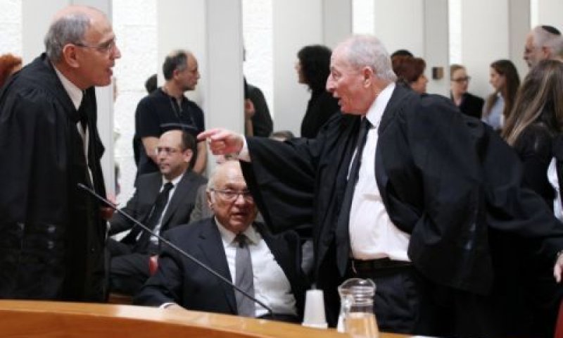 יהודה וינשטיין, יעקב נאמן, משה לדור. הקמת הגוף המבוקר מתעכבת [צילום: פלאש 90]