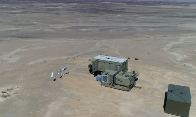 יירוט באמצעות לייזר [צילום: אגף דוברות והסברה, משרד הביטחון]