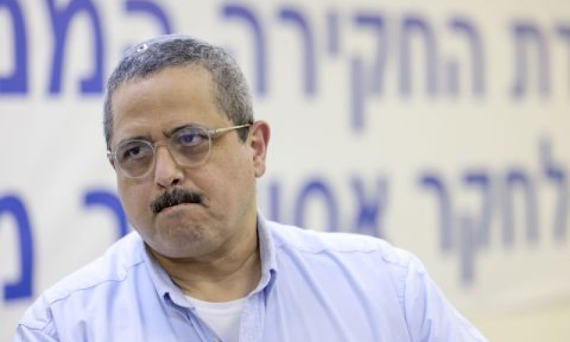 אלשיך. מברך על הבדיקה [צילום: יונתן זינדל, פלאש 90]