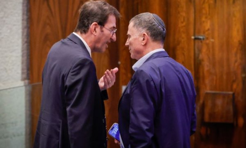 ביסמוט. רומז למסמוס הפרשה מצד אדלשטיין [צילום: נועם מושקוביץ/דוברות הכנסת]