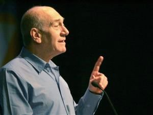 "לא אשב לדון עם רן ארז"