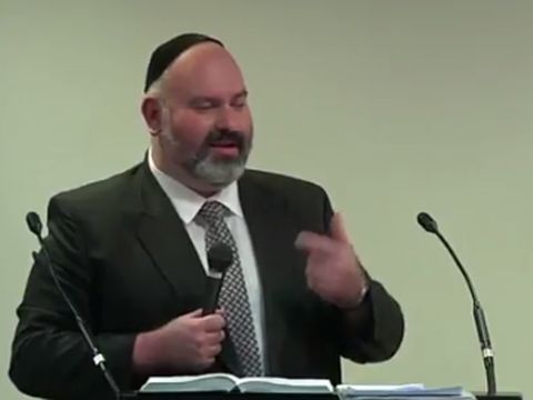 הרב שטסמן. ספג הכפשות אישיות [צילום: יוטיוב]