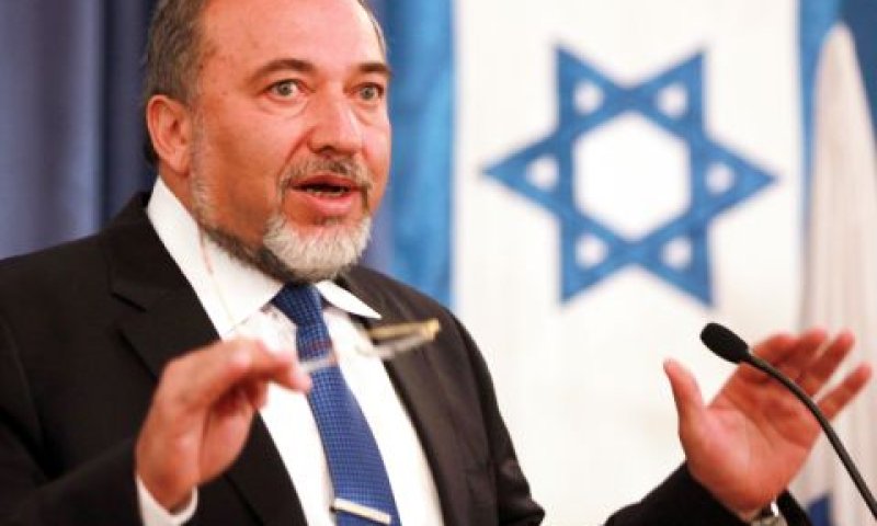 ליברמן. 11 שנות חקירה [צילום: פלאש 90]