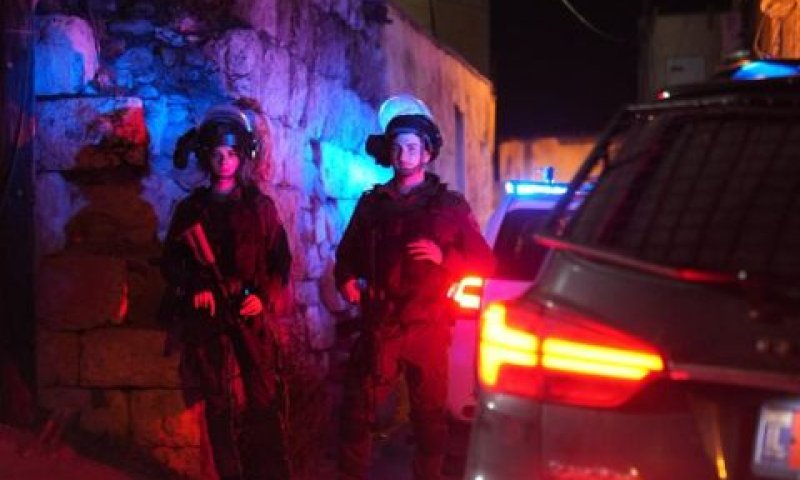 פעילות שוטרי מחוז ירושלים ולוחמי מג״ב במזרח ירושלים [צילום: דוברות המשטרה]