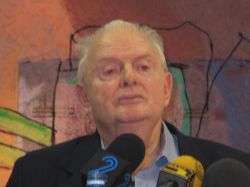לפיד, מקבל דיעת היועמ"ש