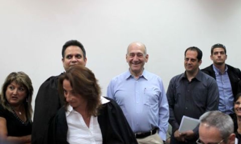 שולה הביאה איתה רוח צעירה [צילום: פלאש 90]
