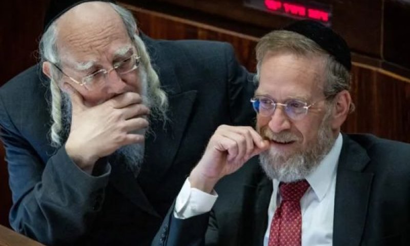 ישראל אייכלר, יצחק פינדרוס [צילום: יונתן זינדל/פלאש 90]