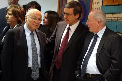 מסתודדים בטקס [פלאש 90]