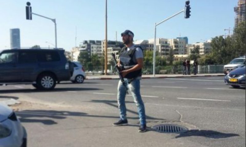 כוחות הביטחןן חסמו צירים מרכזיים