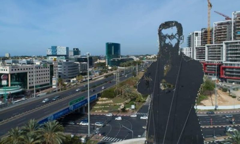 רמזורים אדפטיביים, טעינה אלחוטית ושיתוף נסיעות [צילום: דוברות עיריית הרצליה]