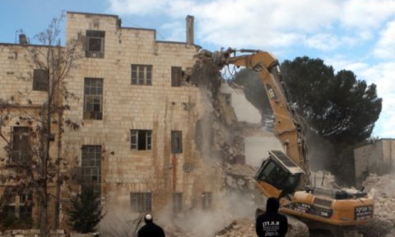 הריסת מלון שפרד [צילום: פלאש 90]