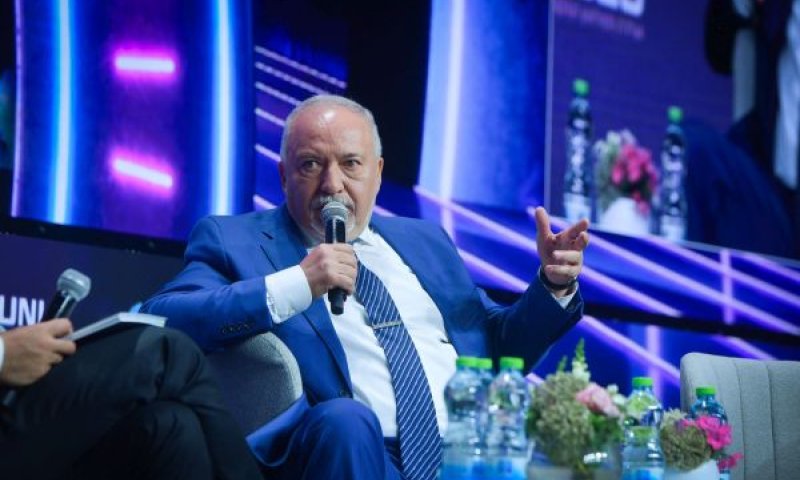 ליברמן. ביקורת חריפה [צילום: אבשלום ששוני/פלאש 90]