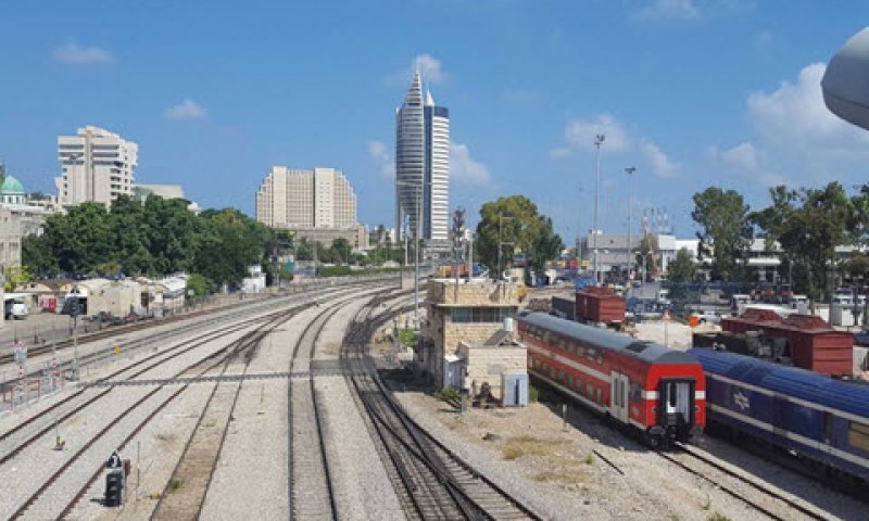 מתחם תחנת רכבת חיפה מזרח [צילום: אלי אלון]