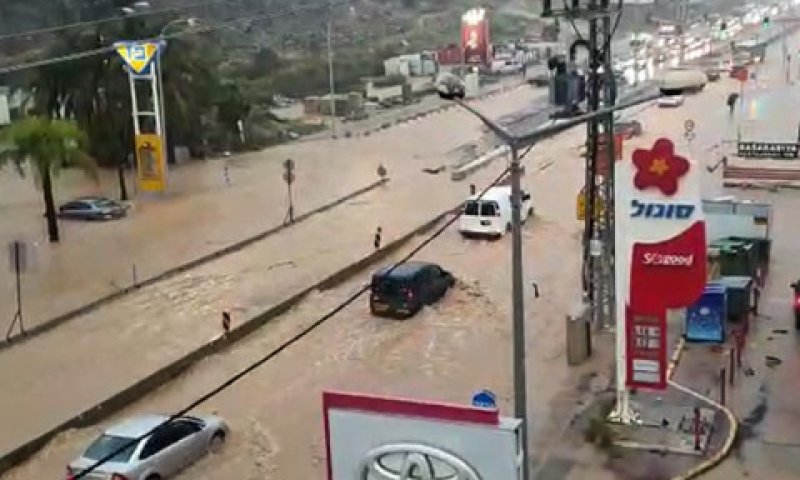 המסילה המוצפת