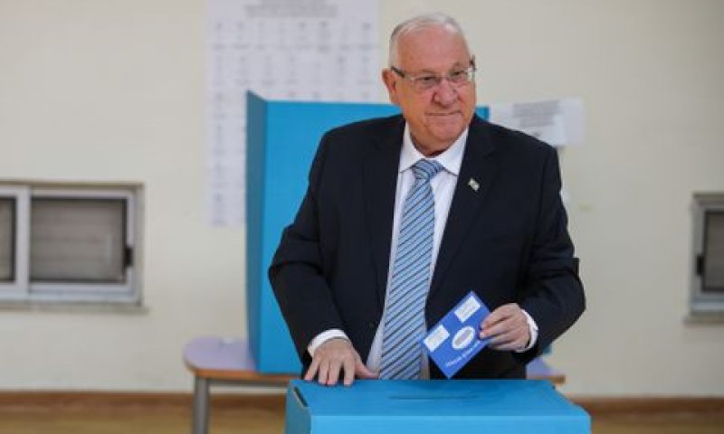 הנשיא ריבלין. לכו להצביע [צילום: הדס פרוש/פלאש 90]