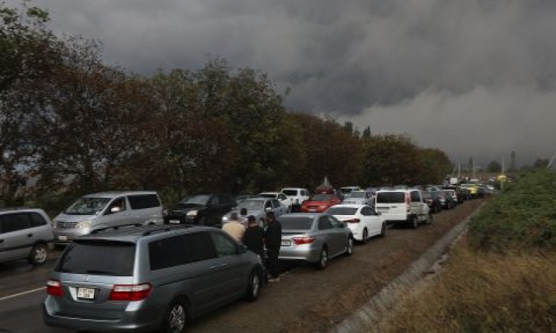 ארמנים בורחים מנגורנו קרבאך [צילום: וסילי קרסטיאנינוב/AP]