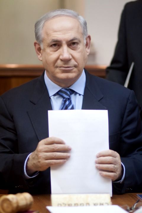 נתניהו בישיבת הממשלה [צילום: פלאש 90]