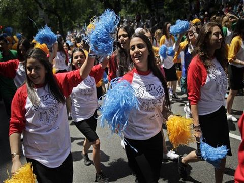 חוגגים תמיכה בישראל [צילום: AP]