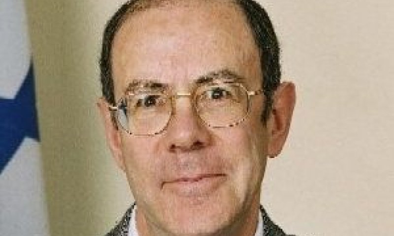אדלר. הבטיח לחזור עם תשובה בהקדם