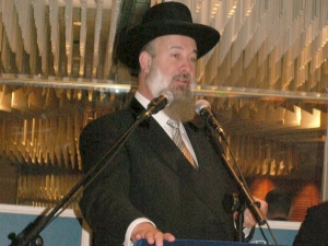 הרב יונה מצגר