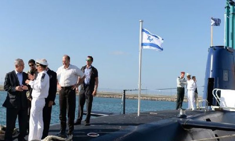 נתניהו, יעלון ורוטברג בצוללת "רהב" [צילום: קובי גדעון, לע"מ]