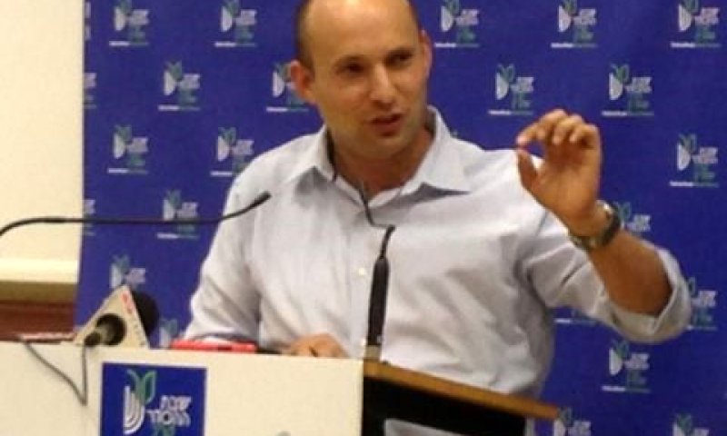 נפתלי בנט בישיבת ההסדר בשדרות [צילום: עמית עגמי]