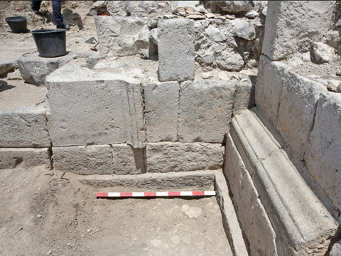 מודל פוטוגרמטרי מדויק של מבנה השער, שני המגדלים וביניהם השער [צילום: מ. איזנברג]