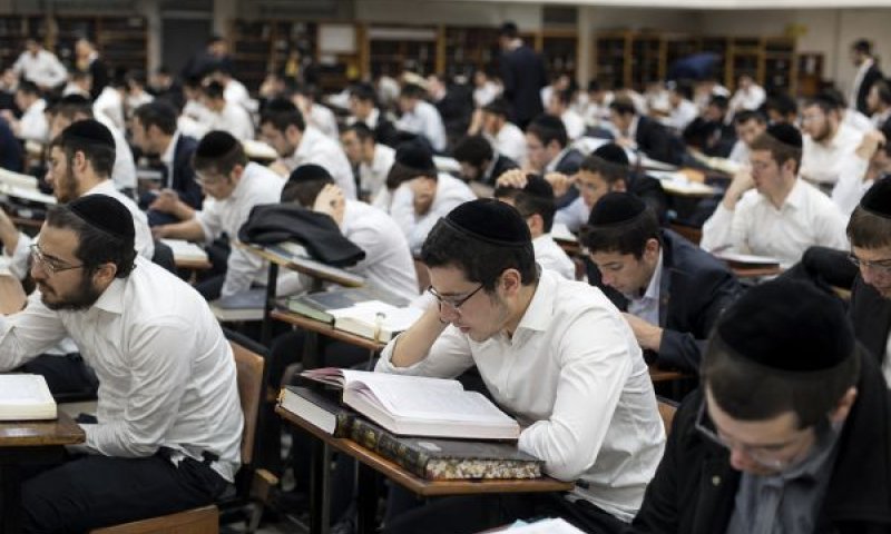 "ההקפאה חלה רק על תורניים" [עיבוד AI]