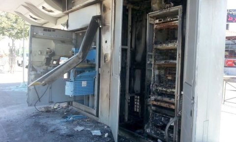 נזקי פוגרום ברכבת הקלה [צילום: פייסבוק ירושלים מאוחדת]