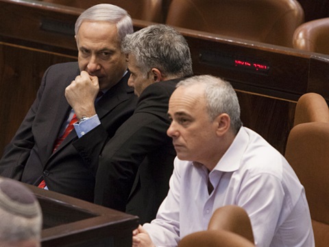 לפיד ושטייניץ. דם רע בממשלה [צילום: פלאש 90]