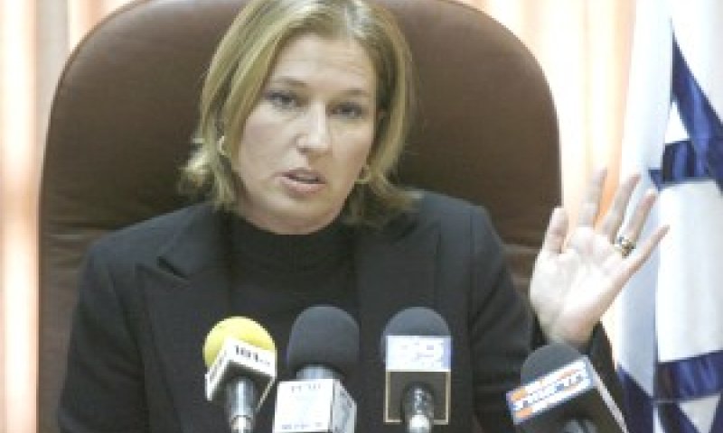 לבני. תוכניות גדולות [צילום: פלאש 90]