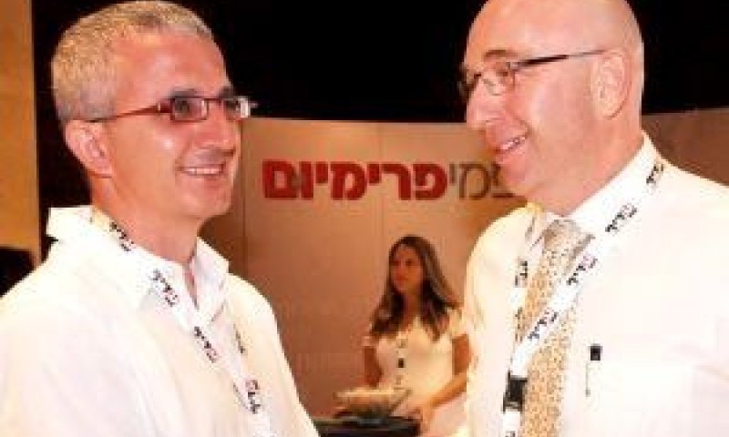 איציק חמו, מנכ"ל פמי פרימיום (משמאל) [צילום: ליאת מנדל]