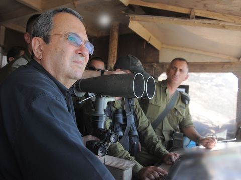 ברק מבקר במוצב ברמת הגולן [צילום: משרד הביטחון]