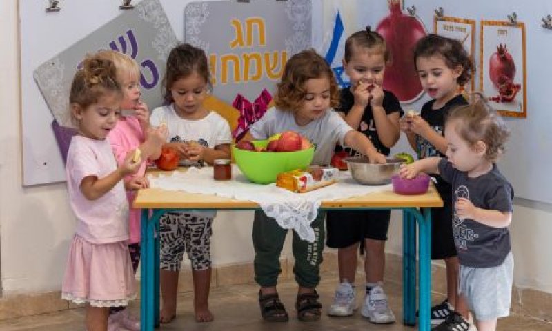 74,000 ילדים שאינם חרדים [צילום אילוסטרציה: יוסי אלוני, פלאש 90]