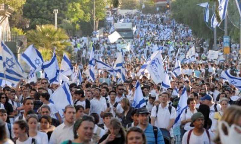 הדתיים הלאומיים. מתנגדים שהמדינה תחלל שבת [צילום: פלאש 90]