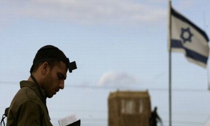 דתי בודד במוצב [אילוסטרציה: AP]