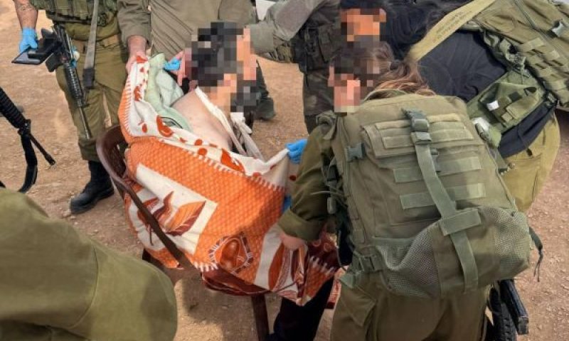 צה"ל מפנה פצועים דרוזים לטיפול בישראל [צילום: דובר צה"ל]