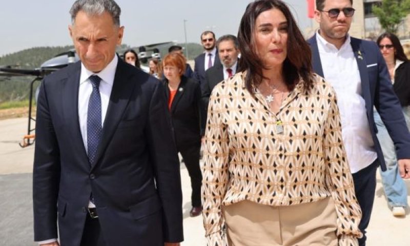 מאזרבייג'ן לירושלים ברחפן. רגב ועמיה האזרי [צילום: ששון תירם]