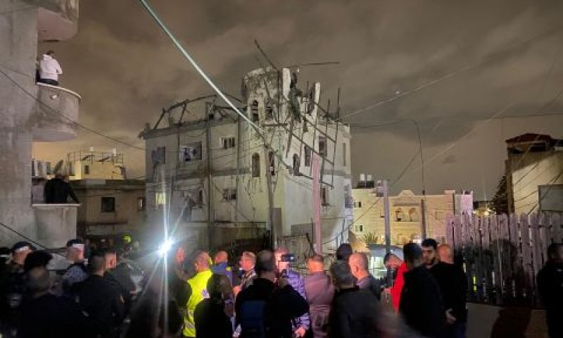 זירת הפגיעה בשפרעם [צילום: דוברות המשטרה]