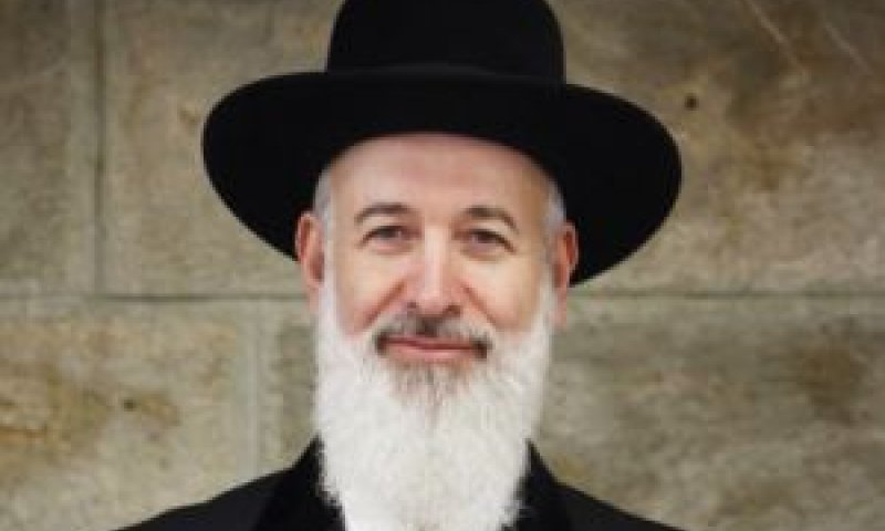 הרב מצגר. טקטיקה מוכרת [צילום: פלאש 90]